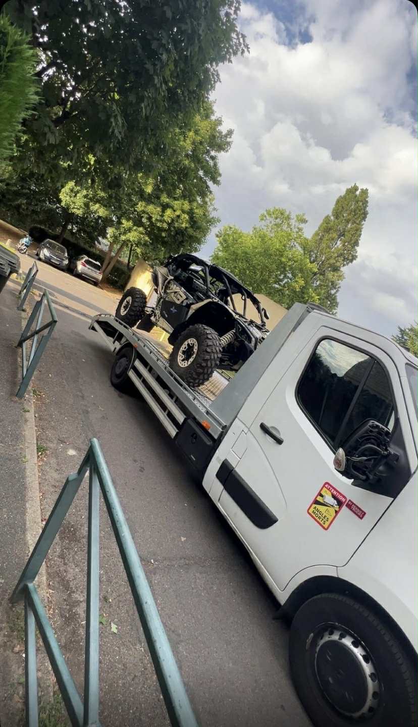 Dépanneuse blanche MD Dépannage